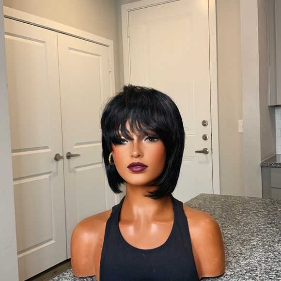 MARY | Glossy 100% Human Hair Salt & Pepper Bob Wig with Blunt Bangs - Picture 1 of 6